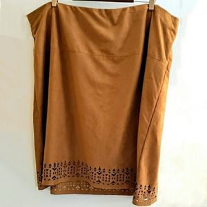 ND New Directions | 3X faux suede skirt lasercut